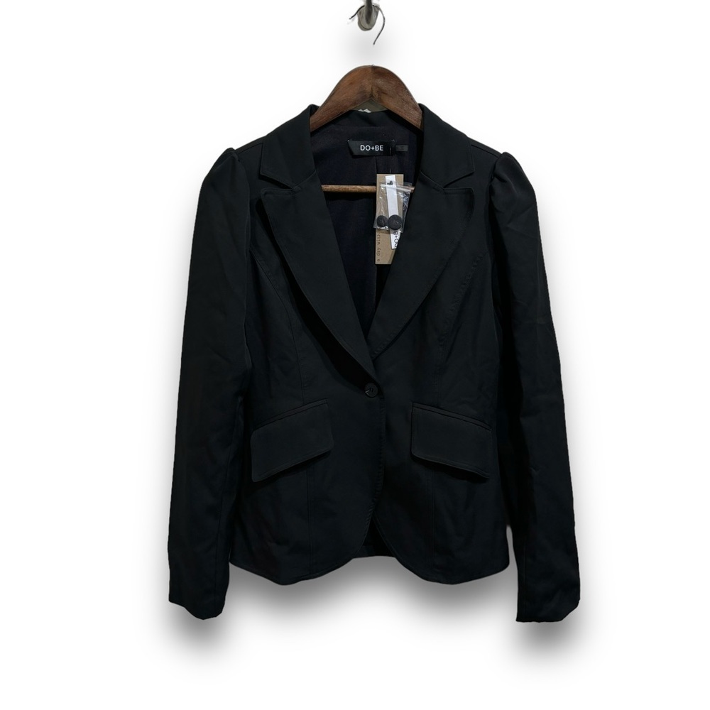 NWT DO+BE Lightweight Poly Spandex Blend Single Button Blazer Size Small 17 x 24